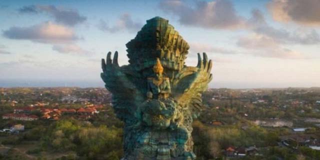 You are currently viewing Garuda Wisnu Kencana
