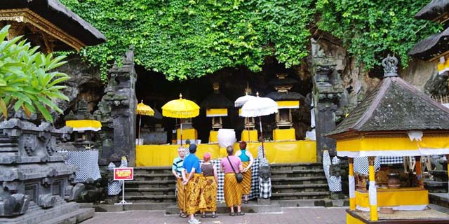 You are currently viewing Goa Lawah Temple