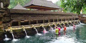 Read more about the article Tirta Empul Temple
