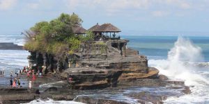 Read more about the article Tanah Lot Temple