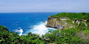 Read more about the article Uluwatu Temple