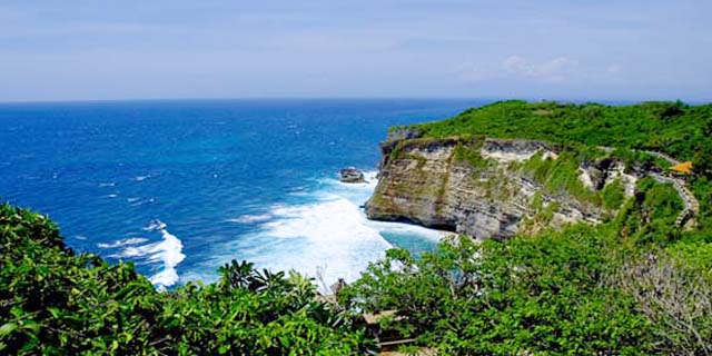 You are currently viewing Uluwatu Temple